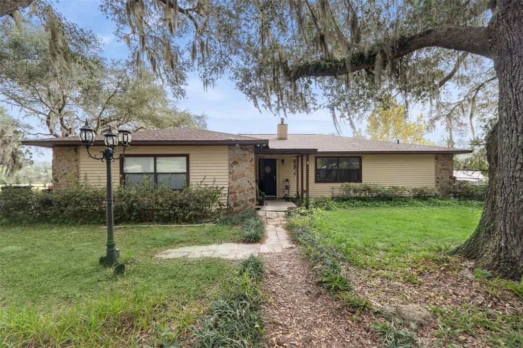 En Venta: $320,000 (3 camas, 2 baños, 1499 Pies cuadrados)