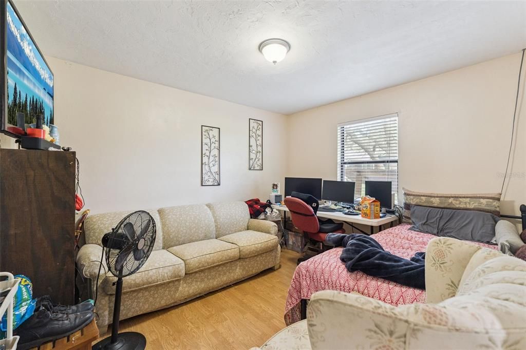 En Venta: $320,000 (3 camas, 2 baños, 1499 Pies cuadrados)