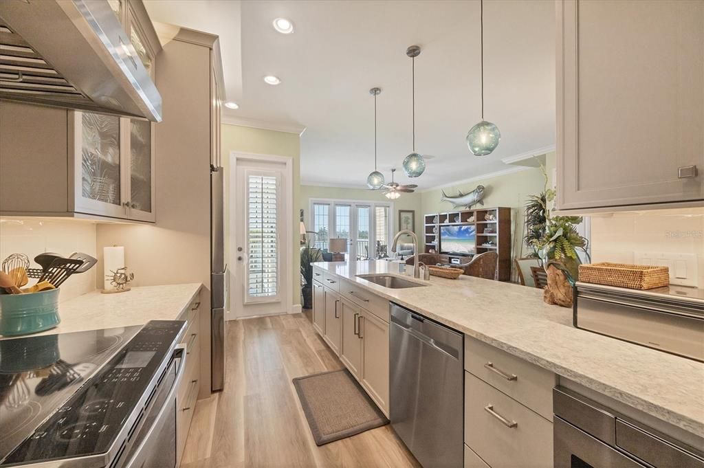 В аренду: $2,335 (3 спален, 3 ванн, 1980 Квадратных фут)