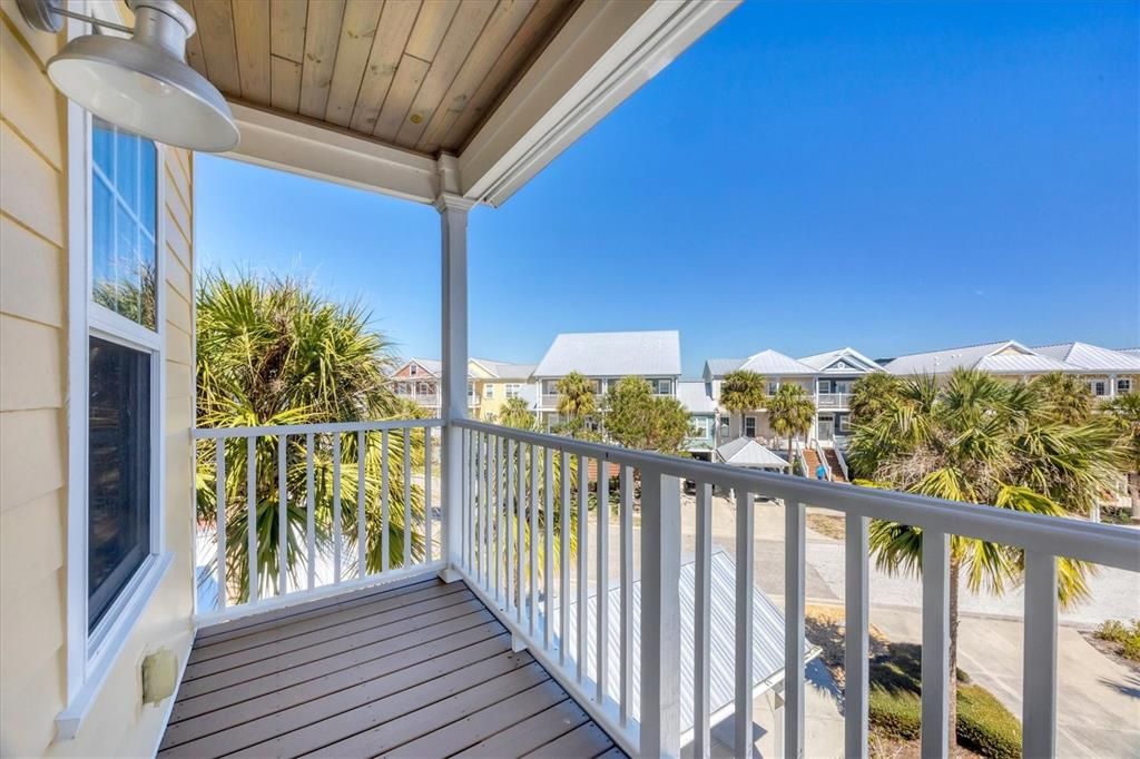 В аренду: $2,335 (3 спален, 3 ванн, 1980 Квадратных фут)