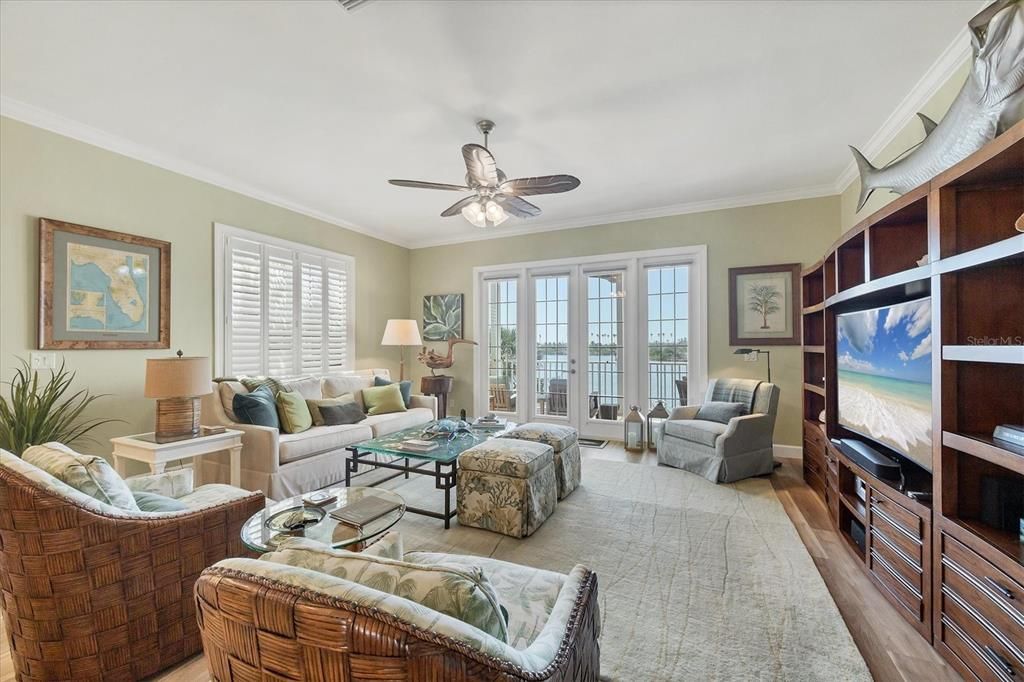 В аренду: $2,335 (3 спален, 3 ванн, 1980 Квадратных фут)