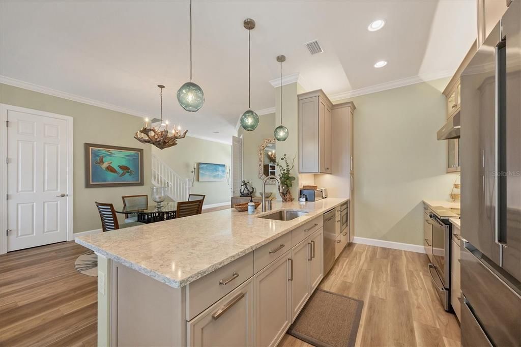 В аренду: $2,335 (3 спален, 3 ванн, 1980 Квадратных фут)