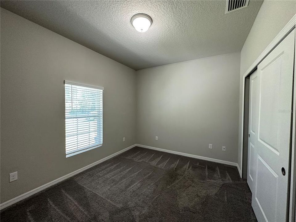 Active With Contract: $1,695 (3 beds, 2 baths, 1552 Square Feet)