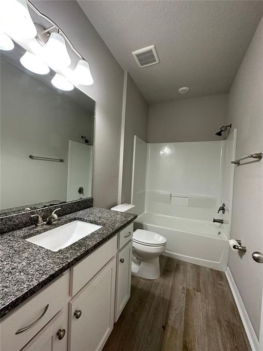 Active With Contract: $1,695 (3 beds, 2 baths, 1552 Square Feet)