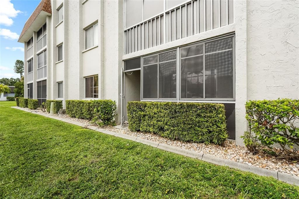 En Venta: $167,900 (2 camas, 2 baños, 921 Pies cuadrados)