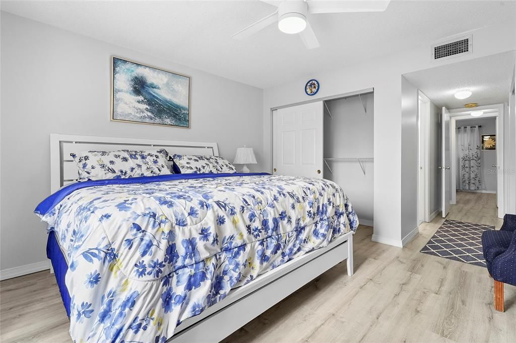 En Venta: $167,900 (2 camas, 2 baños, 921 Pies cuadrados)