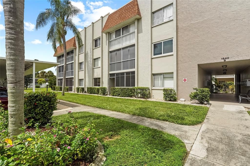 En Venta: $167,900 (2 camas, 2 baños, 921 Pies cuadrados)