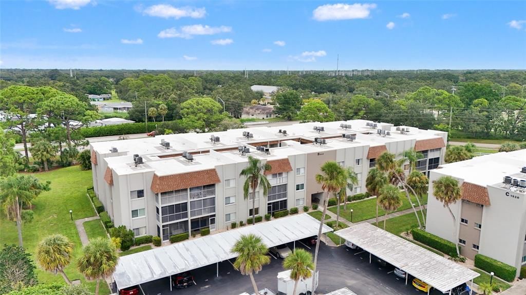 En Venta: $167,900 (2 camas, 2 baños, 921 Pies cuadrados)