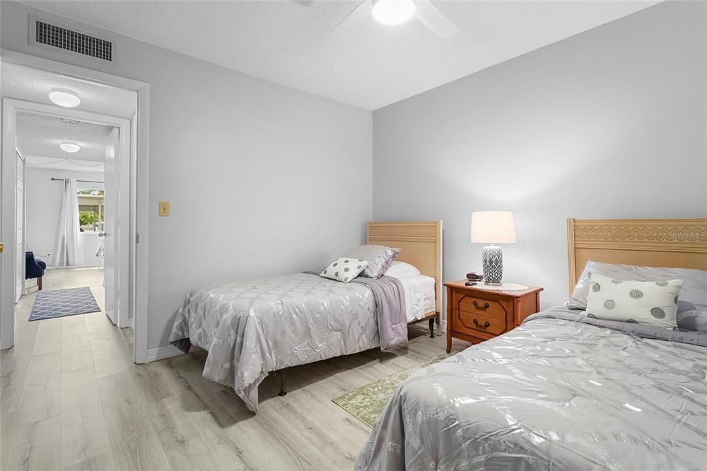 En Venta: $167,900 (2 camas, 2 baños, 921 Pies cuadrados)