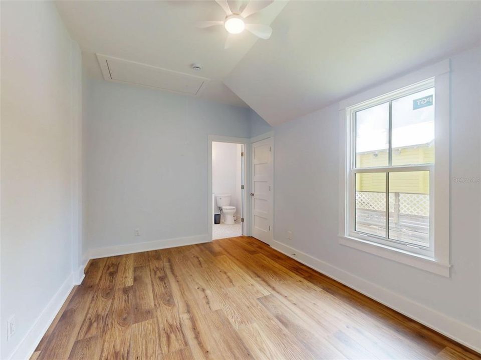 待售: $610,000 (2 贝兹, 2 浴室, 1236 平方英尺)