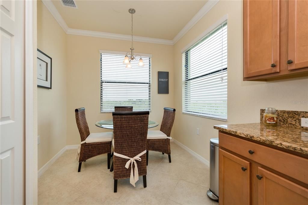 В аренду: $1,700 (2 спален, 2 ванн, 1297 Квадратных фут)