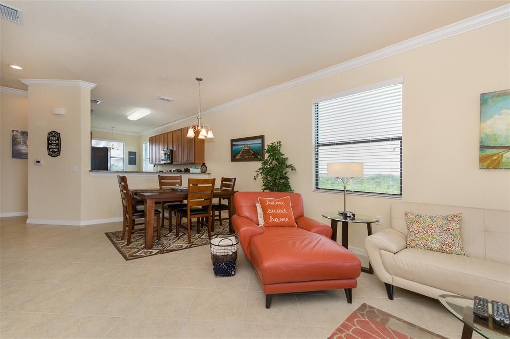 В аренду: $1,700 (2 спален, 2 ванн, 1297 Квадратных фут)