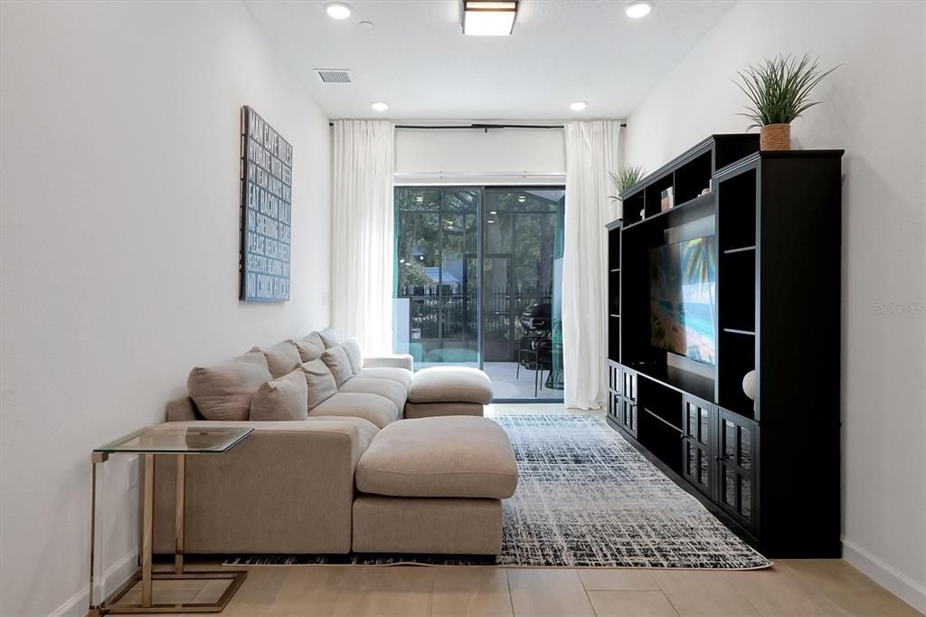 待售: $898,000 (5 贝兹, 5 浴室, 1918 平方英尺)