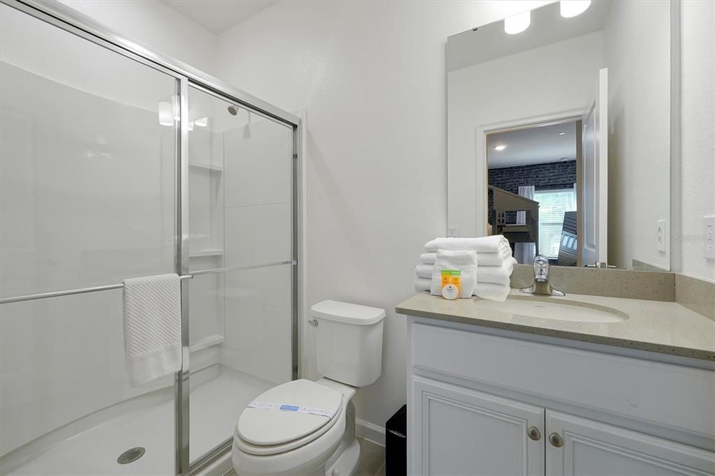 待售: $898,000 (5 贝兹, 5 浴室, 1918 平方英尺)