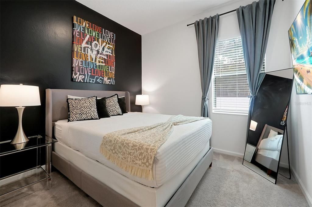 待售: $898,000 (5 贝兹, 5 浴室, 1918 平方英尺)