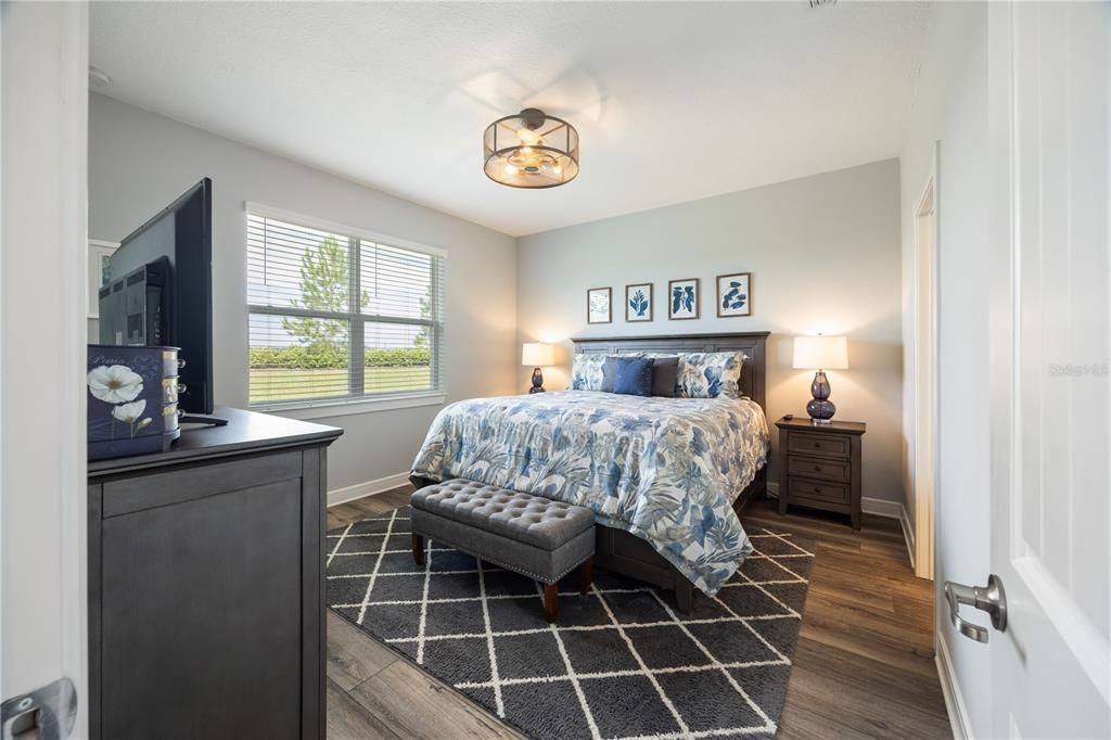 Active With Contract: $365,563 (3 beds, 2 baths, 1662 Square Feet)