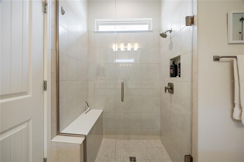 Active With Contract: $365,563 (3 beds, 2 baths, 1662 Square Feet)