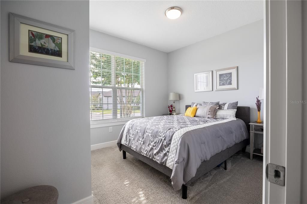 Active With Contract: $365,563 (3 beds, 2 baths, 1662 Square Feet)