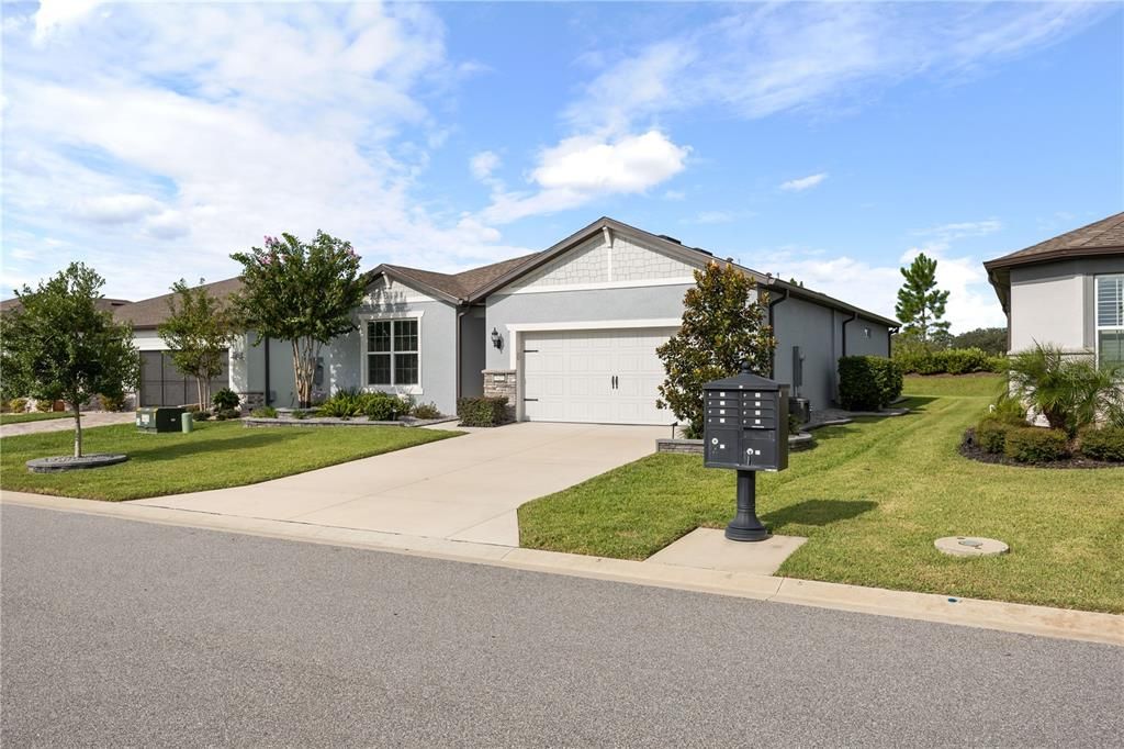 Active With Contract: $365,563 (3 beds, 2 baths, 1662 Square Feet)