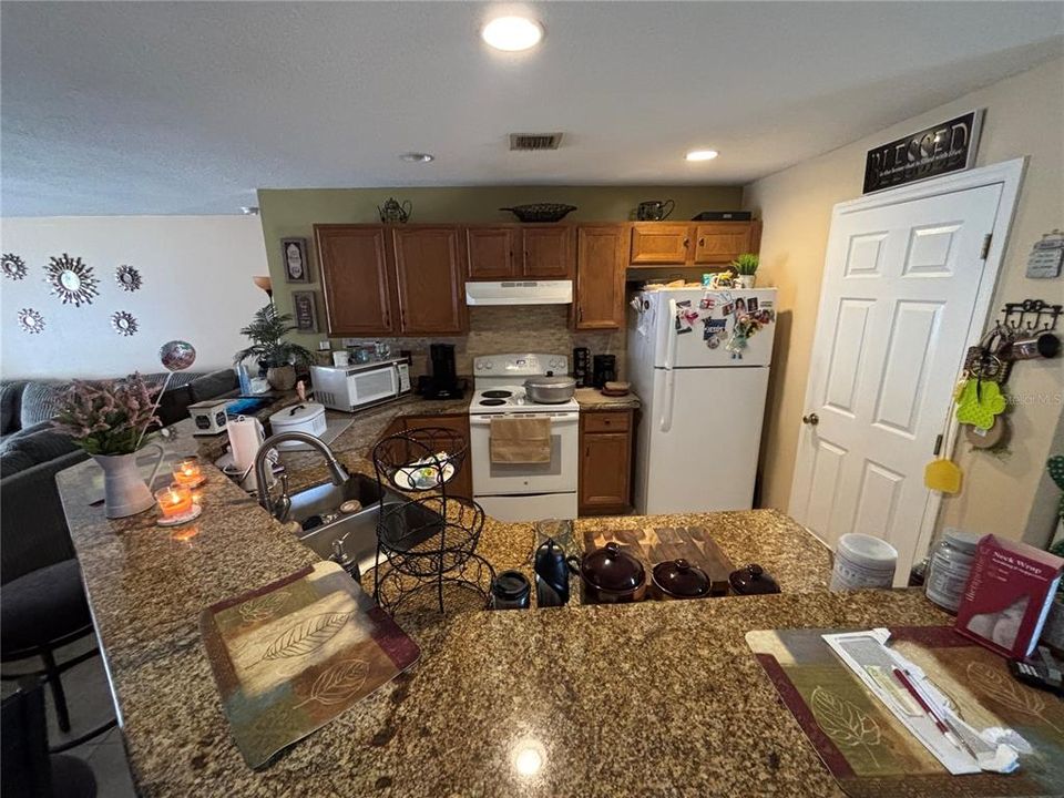 Active With Contract: $229,999 (3 beds, 2 baths, 1417 Square Feet)