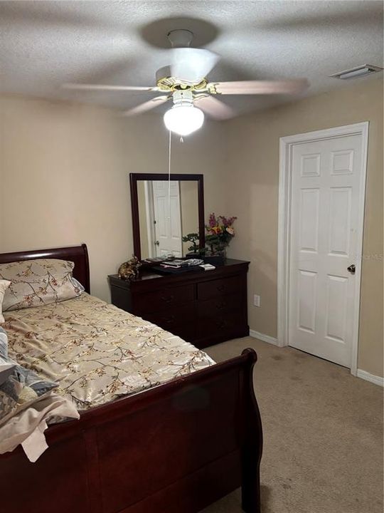 Active With Contract: $229,999 (3 beds, 2 baths, 1417 Square Feet)