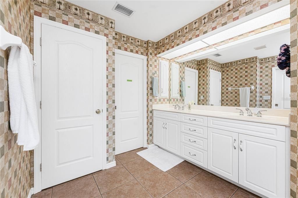 Под контрактом: $337,000 (3 спален, 2 ванн, 1901 Квадратных фут)