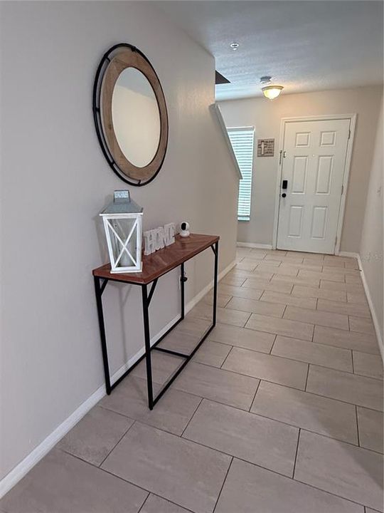 合同活跃: $315,000 (3 贝兹, 2 浴室, 1872 平方英尺)