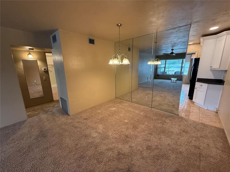 For Sale: $134,900 (2 beds, 2 baths, 835 Square Feet)