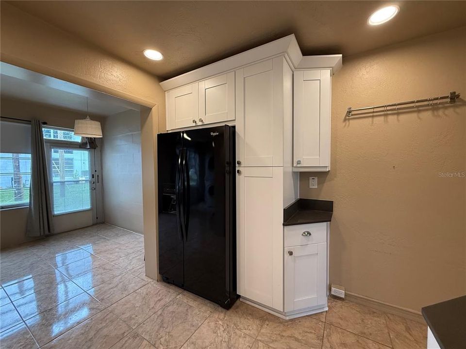 For Sale: $134,900 (2 beds, 2 baths, 835 Square Feet)