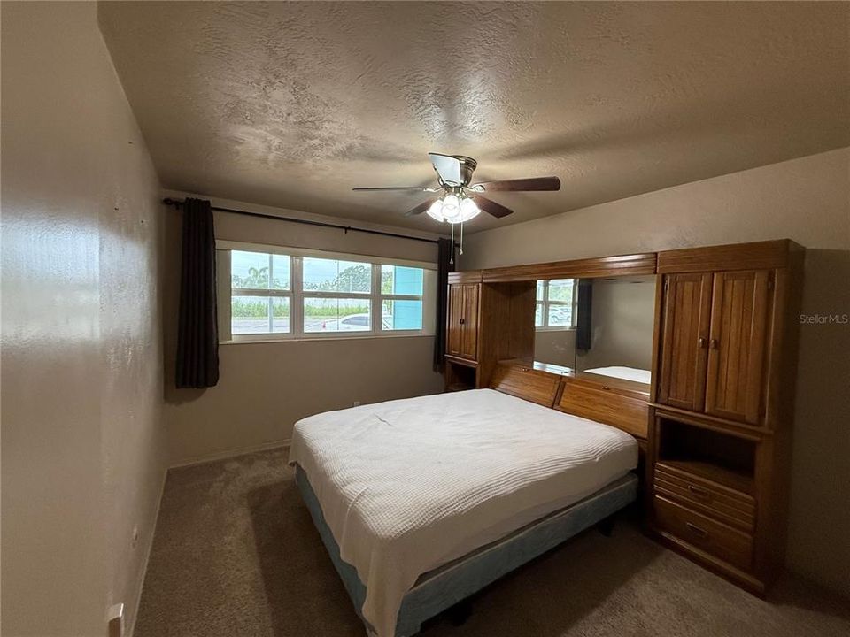 For Sale: $134,900 (2 beds, 2 baths, 835 Square Feet)