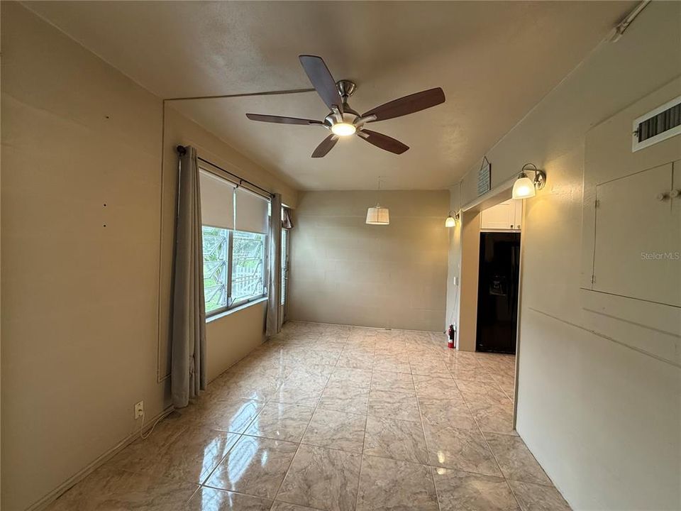 For Sale: $134,900 (2 beds, 2 baths, 835 Square Feet)