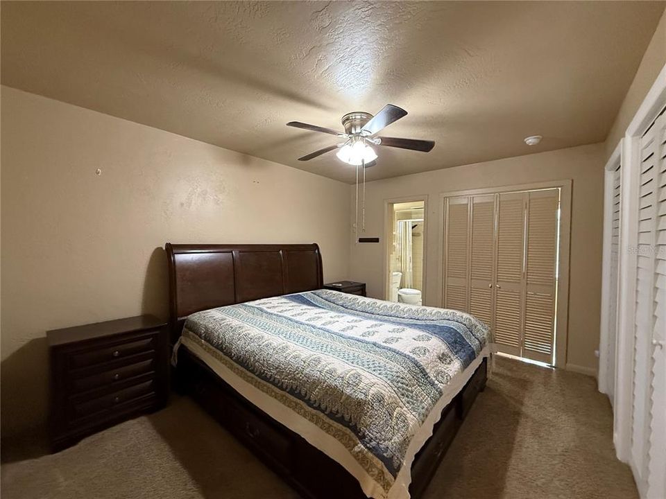 For Sale: $134,900 (2 beds, 2 baths, 835 Square Feet)