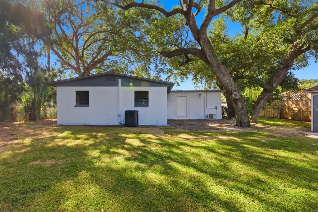 Active With Contract: $320,000 (4 beds, 2 baths, 1248 Square Feet)