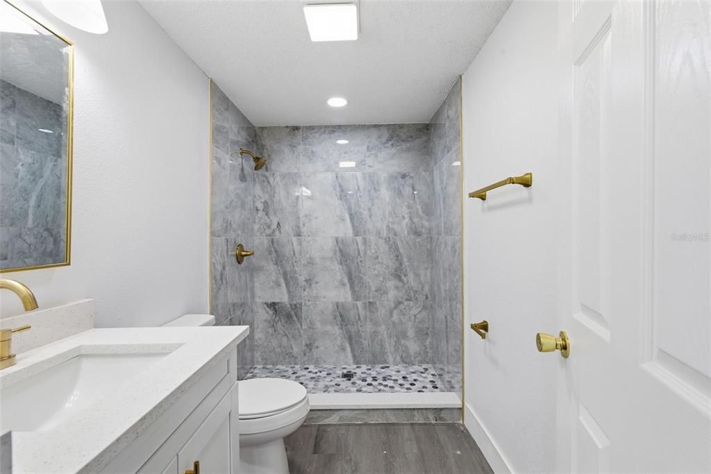 Active With Contract: $320,000 (4 beds, 2 baths, 1248 Square Feet)