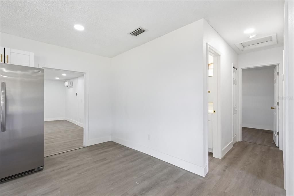 Active With Contract: $320,000 (4 beds, 2 baths, 1248 Square Feet)