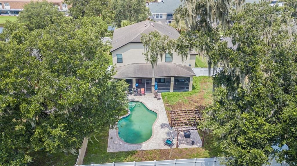 合同活跃: $439,900 (4 贝兹, 2 浴室, 3083 平方英尺)