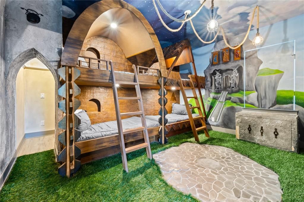 En Venta: $3,100,000 (13 camas, 12 baños, 6333 Pies cuadrados)