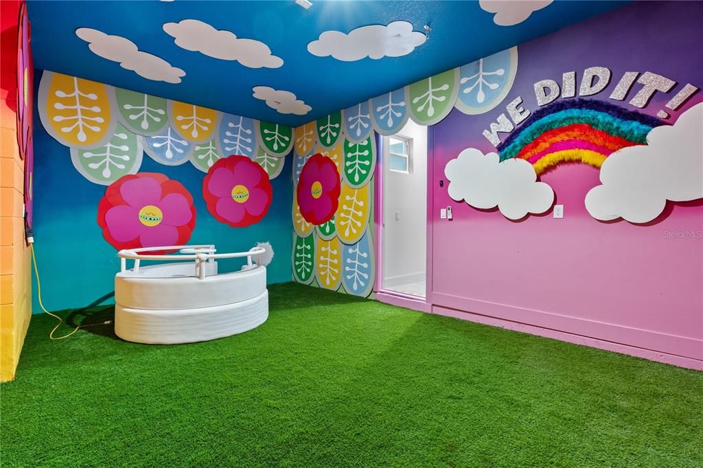 En Venta: $3,100,000 (13 camas, 12 baños, 6333 Pies cuadrados)