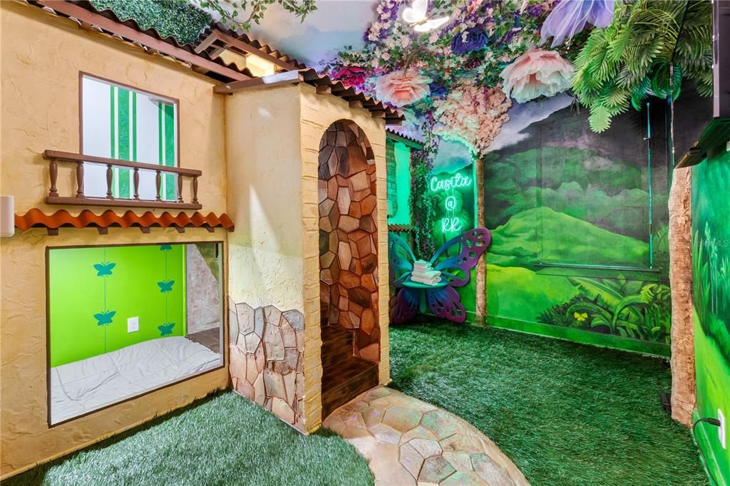 En Venta: $3,100,000 (13 camas, 12 baños, 6333 Pies cuadrados)