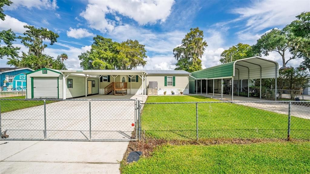 For Sale: $600,000 (3 beds, 2 baths, 1620 Square Feet)