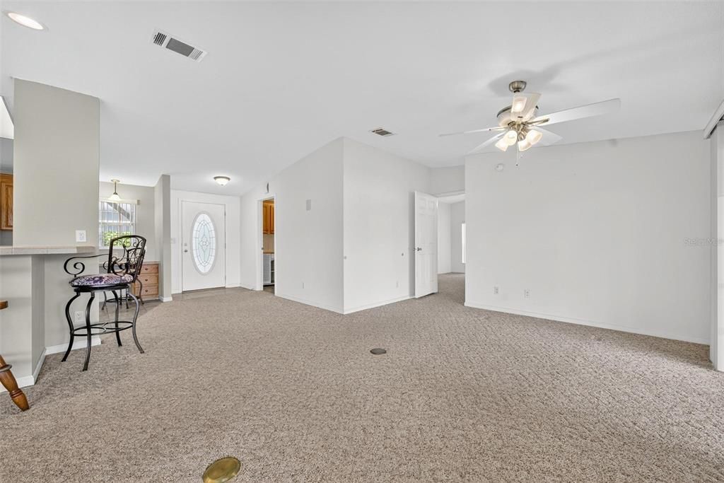 For Sale: $600,000 (3 beds, 2 baths, 1620 Square Feet)