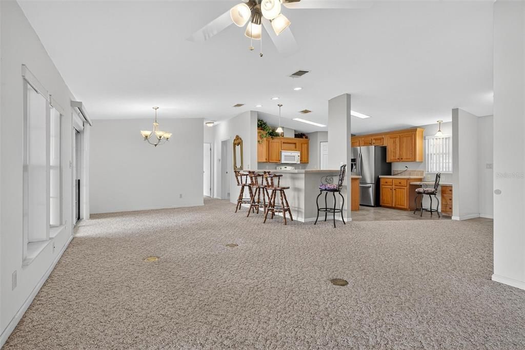 For Sale: $600,000 (3 beds, 2 baths, 1620 Square Feet)