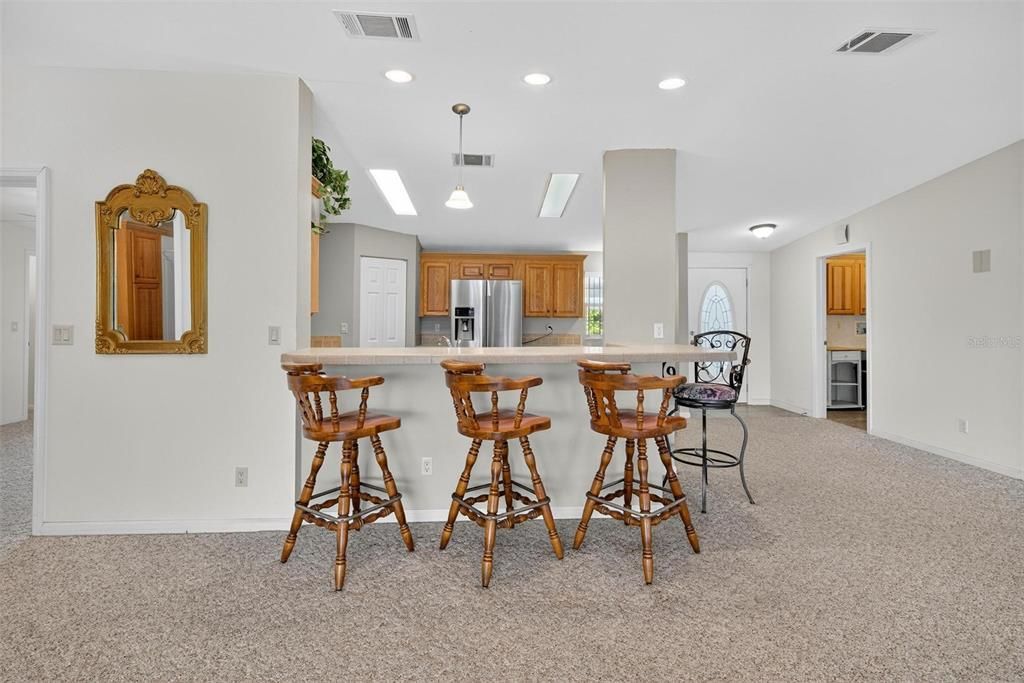 For Sale: $600,000 (3 beds, 2 baths, 1620 Square Feet)