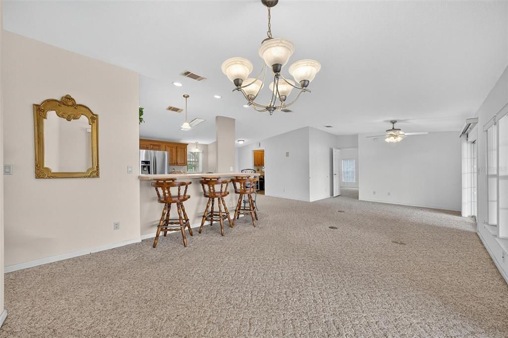 For Sale: $600,000 (3 beds, 2 baths, 1620 Square Feet)