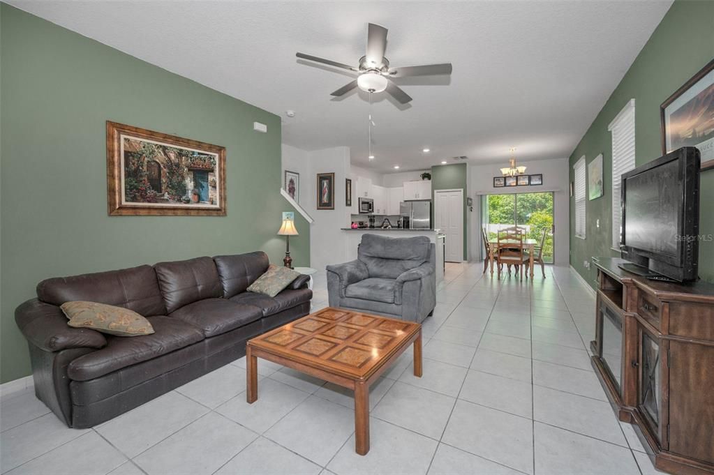 For Sale: $280,000 (2 beds, 2 baths, 1541 Square Feet)