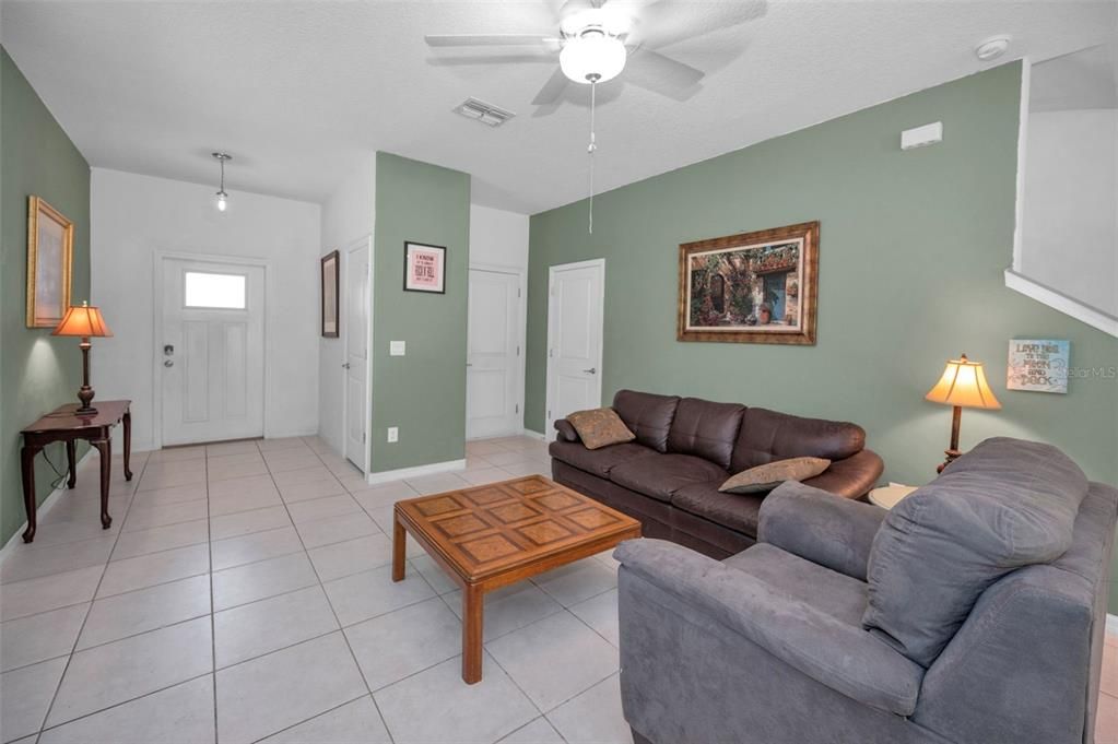 For Sale: $280,000 (2 beds, 2 baths, 1541 Square Feet)