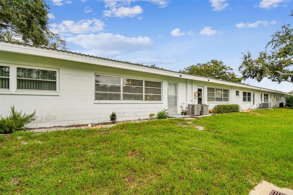 Active With Contract: $169,900 (2 beds, 1 baths, 1180 Square Feet)