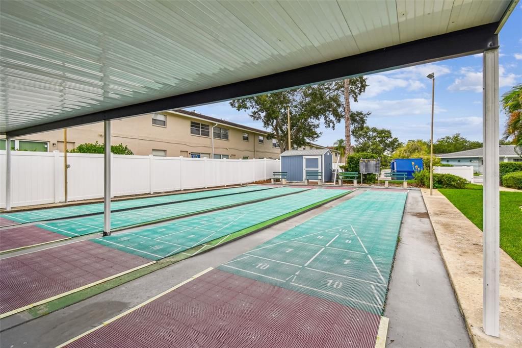 Active With Contract: $169,900 (2 beds, 1 baths, 1180 Square Feet)