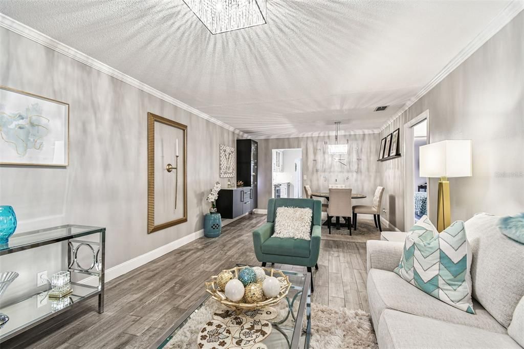 Active With Contract: $169,900 (2 beds, 1 baths, 1180 Square Feet)