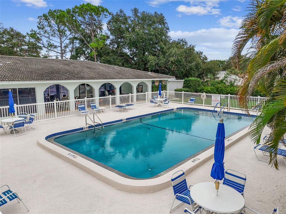 Active With Contract: $169,900 (2 beds, 1 baths, 1180 Square Feet)